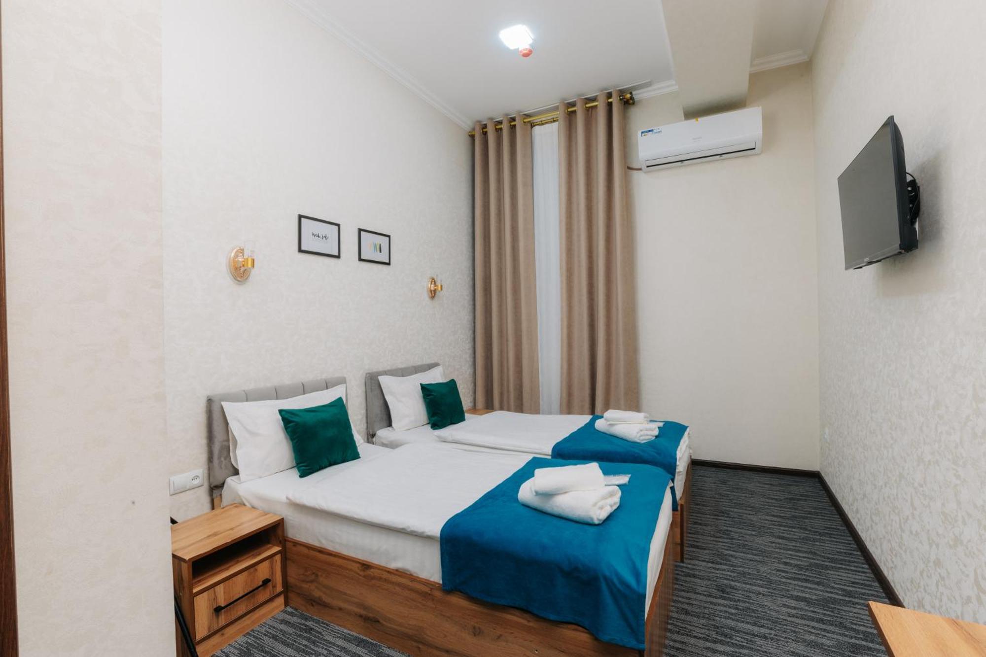 Resident Hotel Tashkent Exterior photo